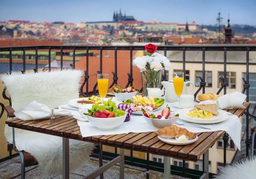 A/C + Terrace Breakfast At Tiffany'S Leilighet Praha Eksteriør bilde